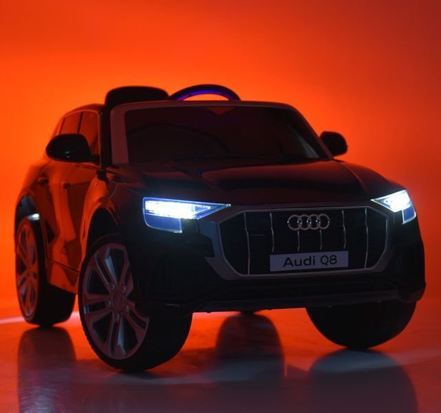 Дитячий електромобіль Audi Q8 JJ2066EBLR-1, 2 мотори, EVA колеса, пульт 2.4G, білий JJ2066EBLR-1 фото
