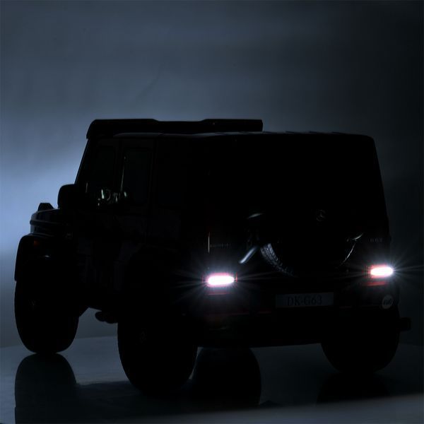 Дитячий електромобіль Mercedes-Benz G63 M 5880EBLR-3 (24V) червоний, 4 мотори 200W, EVA колеса, шкіряне сидіння, пульт 2.4G M 5880EBLR-3(24V) фото